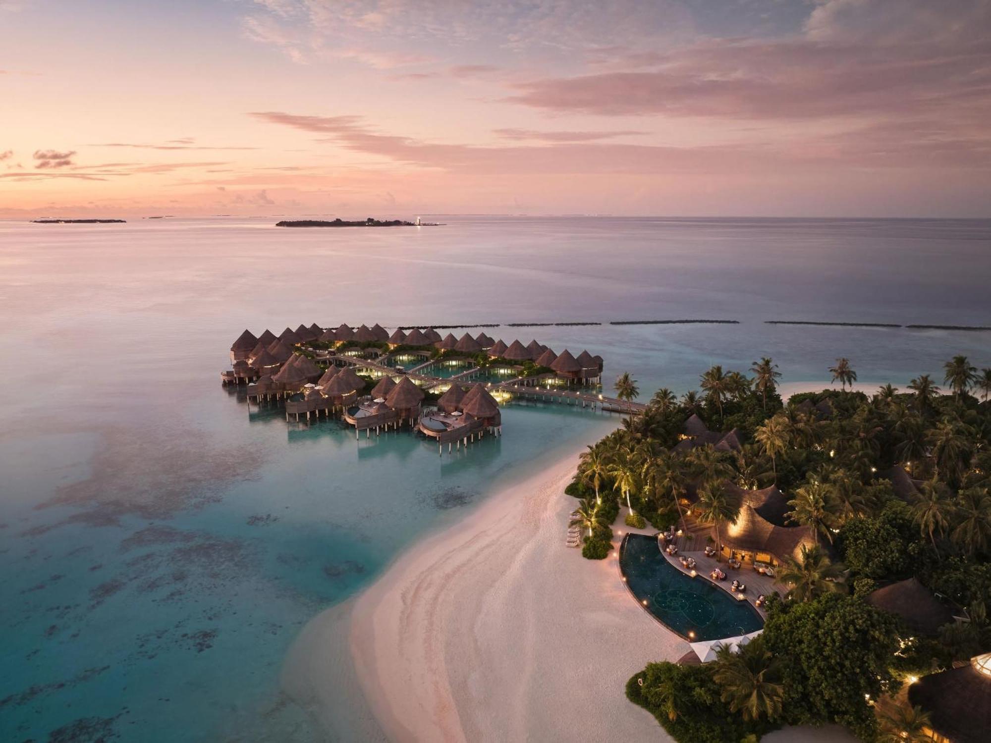 The Nautilus Maldives Hotel Kamadhoo Kültér fotó